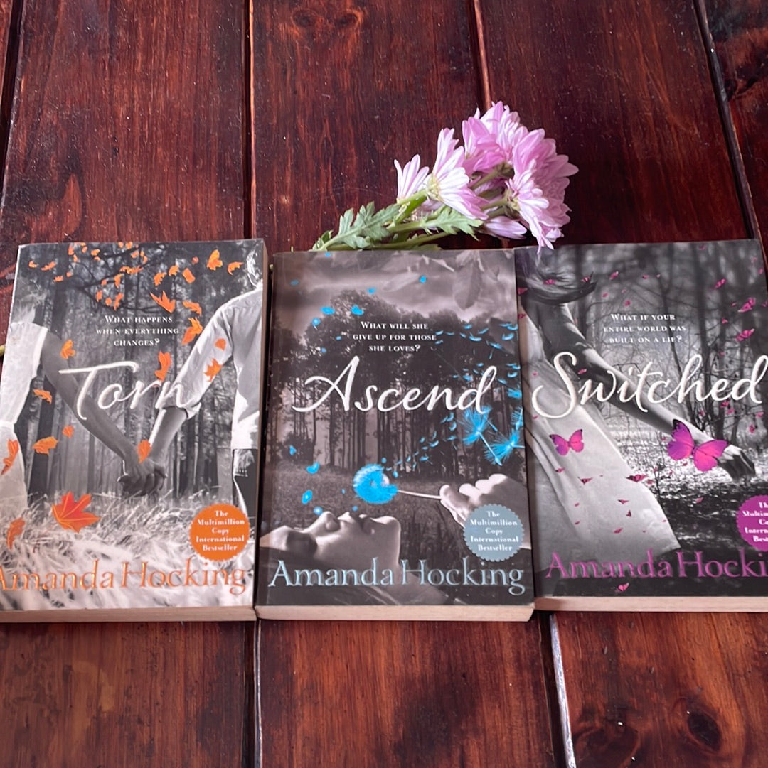 Amanda Hocking - Torn, Ascend and Switched