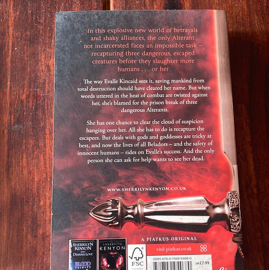 Sherrilyn Kenyon and Dianna Love - Blood Trinity and Alterant