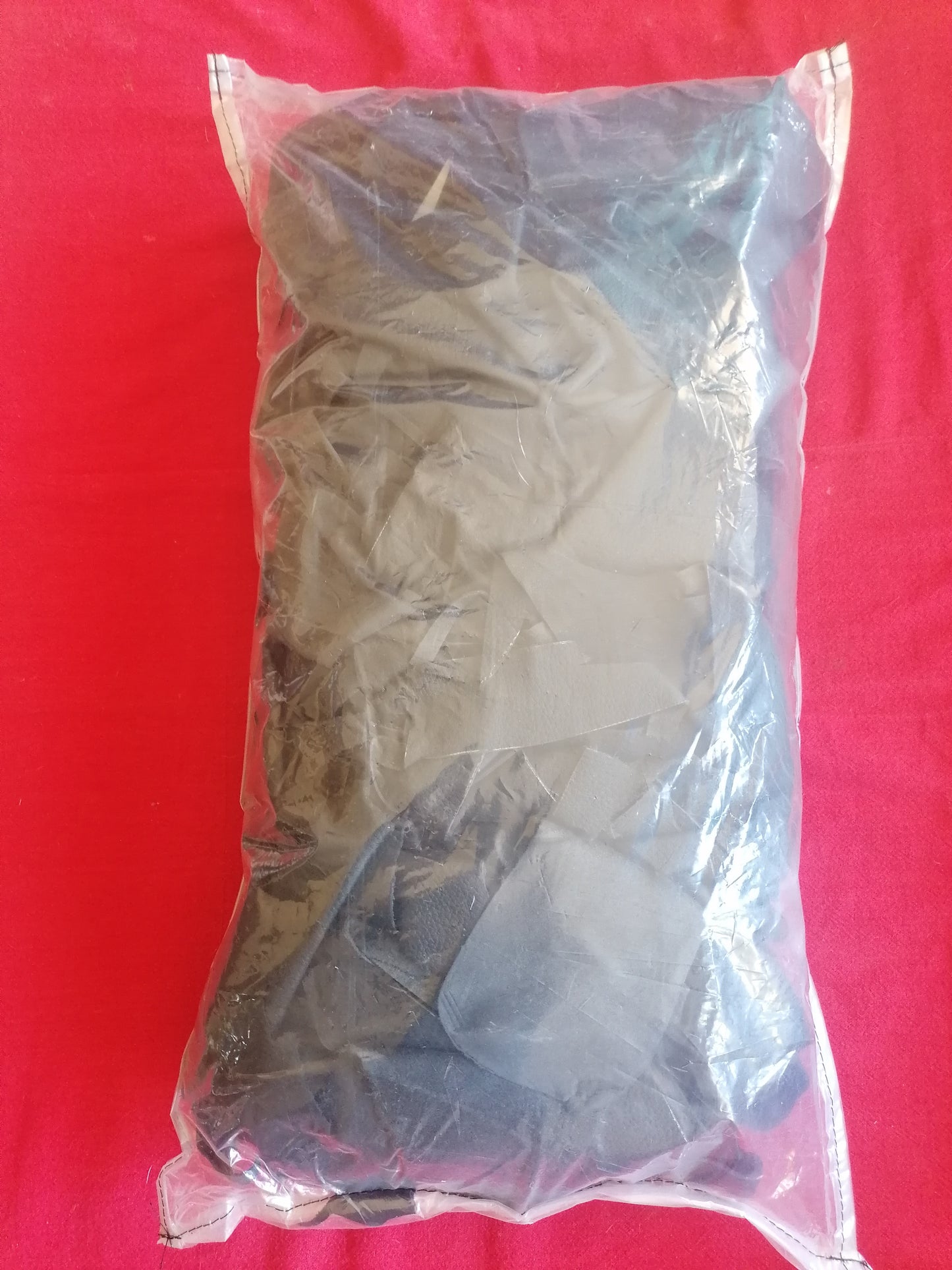 Leather off cuts - Black - 3kg bag
