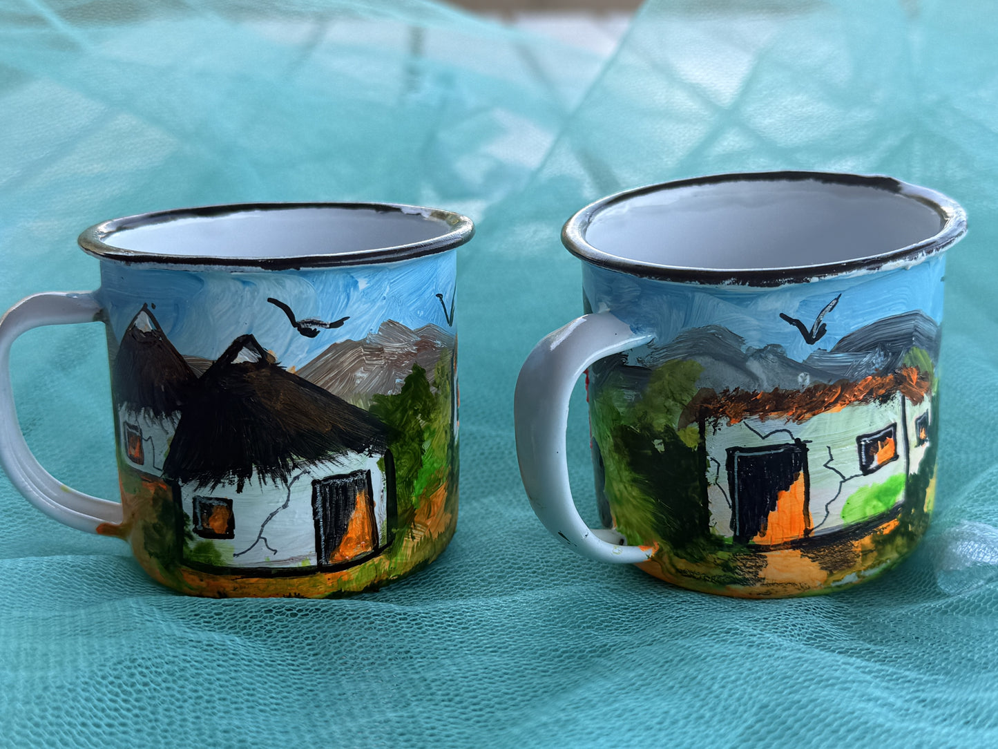 Painted tin mug set (2) - Rural scene