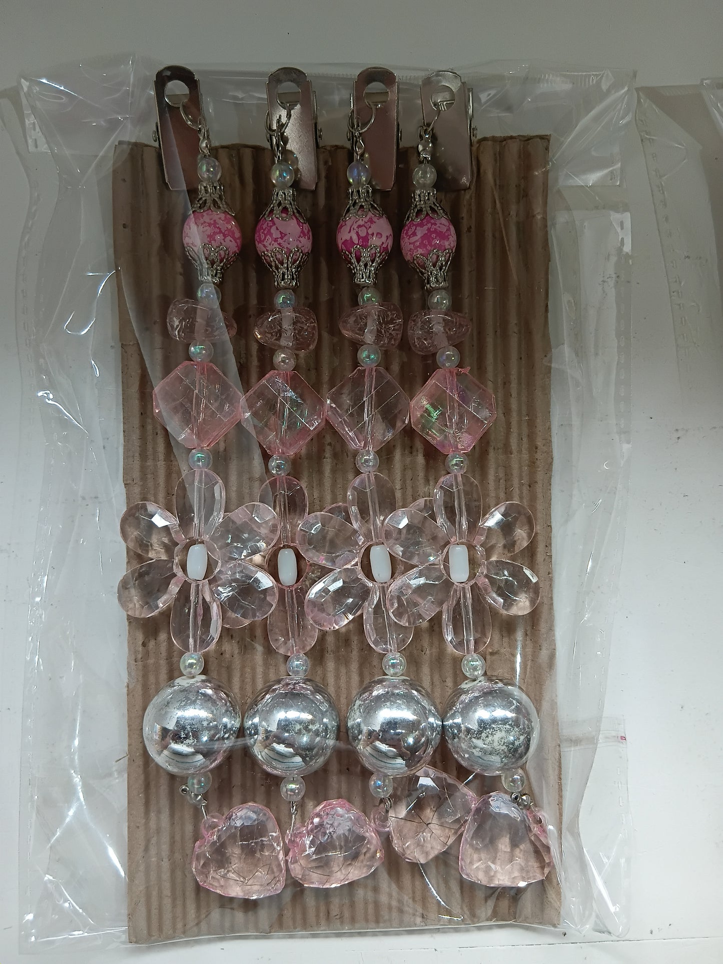 SET OF TABLE CLOTH FASTENERS (PINK 2)