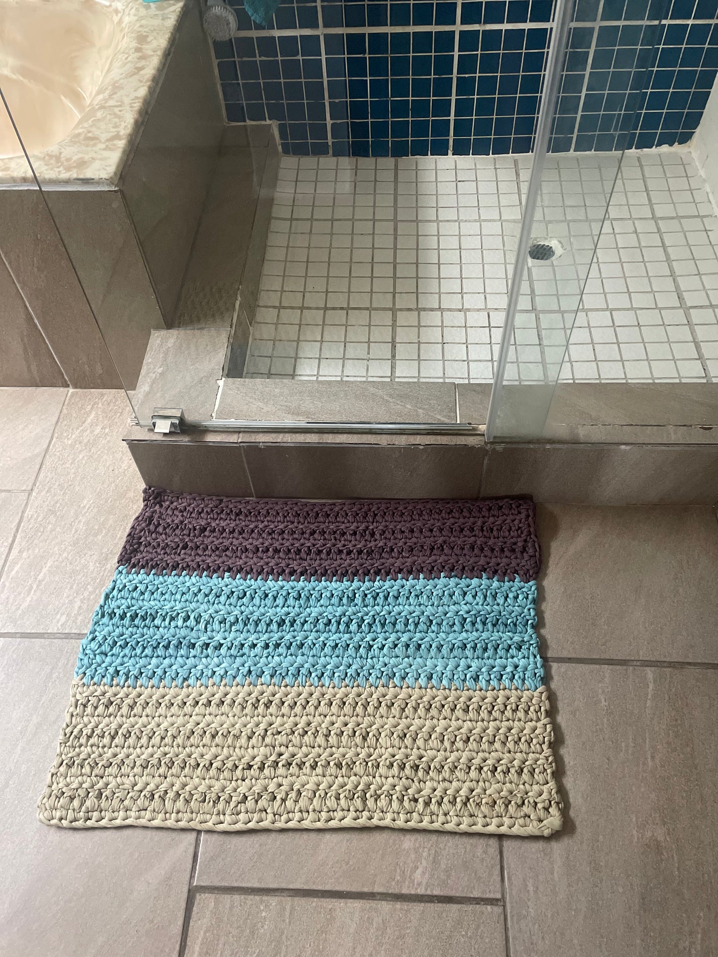 Bedside/bathroom mat made of T-shirt yarn (80x55cm)