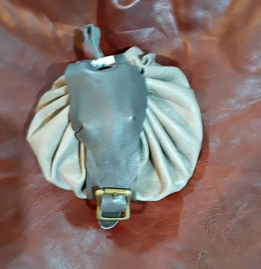 Leather drawstring, make-up/vanity bag