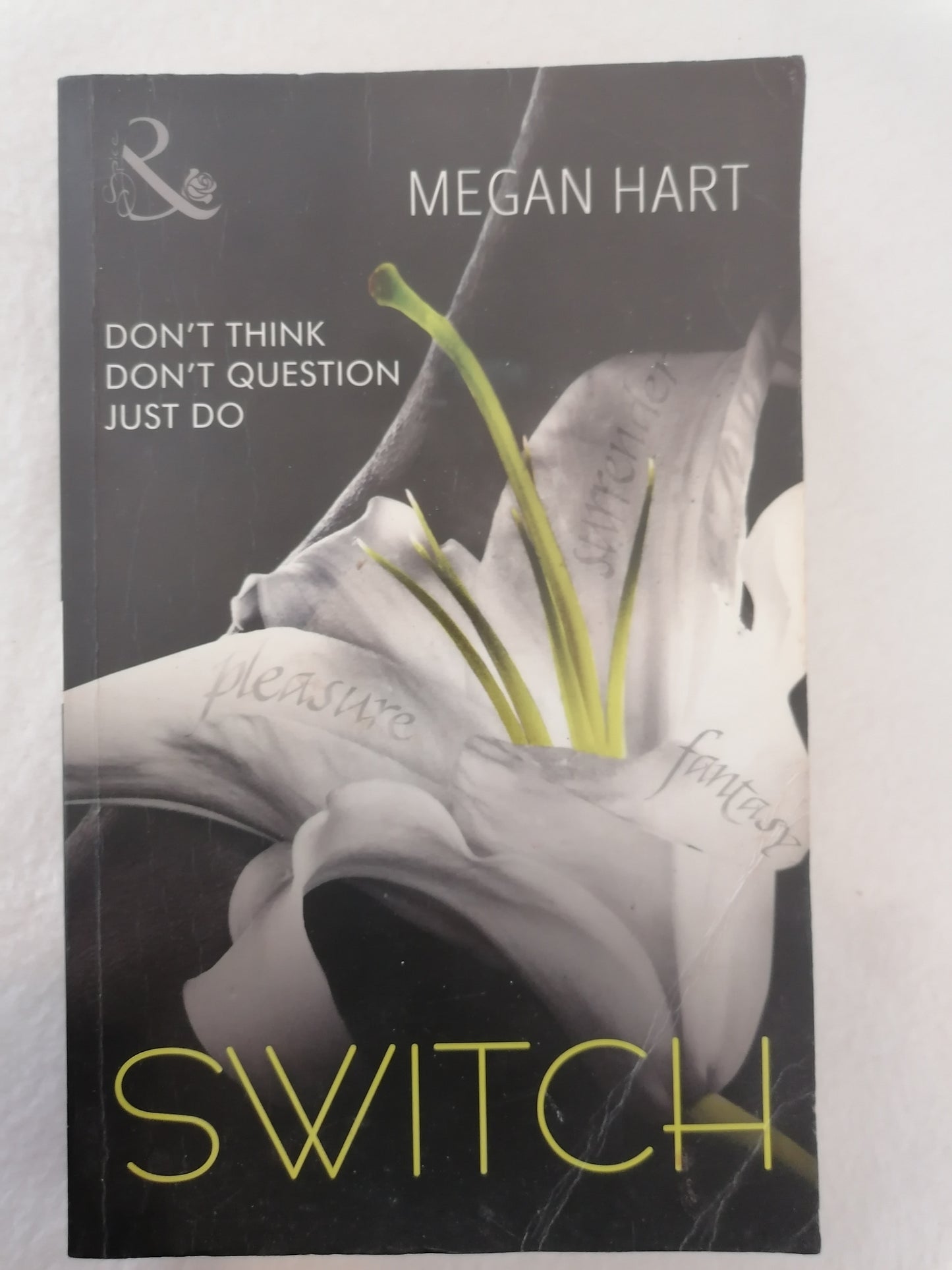Megan Hart - Switch