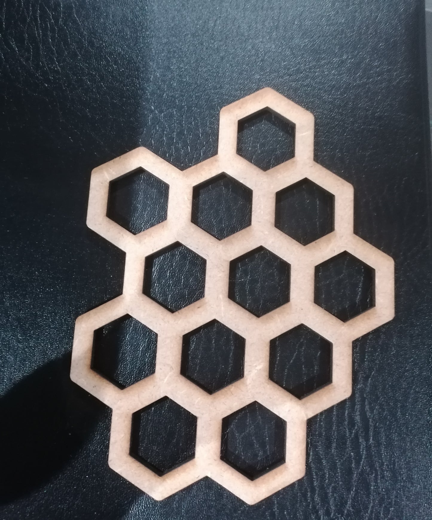 HONEYCOMB image  laser cutting