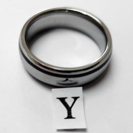 Tungsten men's ring. Silver with black stripe (Size Y)