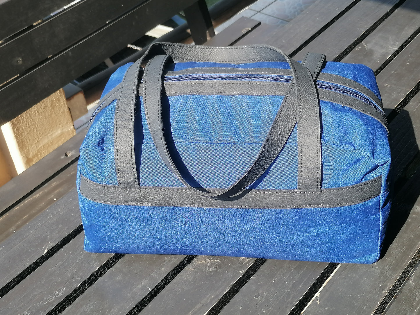 Overnight bag - blue with black trim (40x22x20cm)